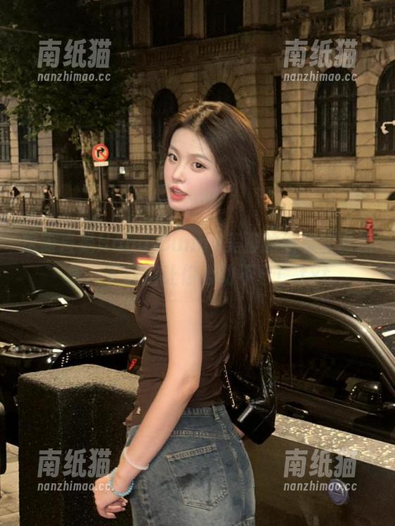 Hana Bunny 这简直是Hana Bunny美脚的终极宝藏图集,下载后让你心动不已!.txt